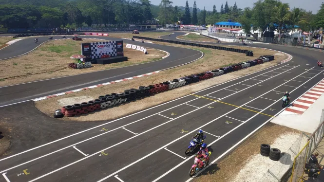 5d69e3be5b916 balapan oneprix putaran 3 sirkuit sentul karting 100kpj
